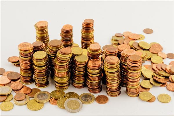 2027年10月15日财神方位查询