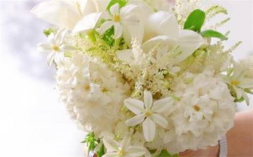 2026年8月搬家黄道吉日查询最佳选择