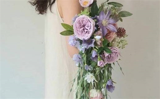 2027年08月21日老黄历适合办婚礼吗