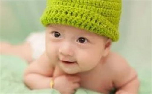 黄姓2026/05/12出生女宝宝起名全攻略：名字推荐与禁忌字分析