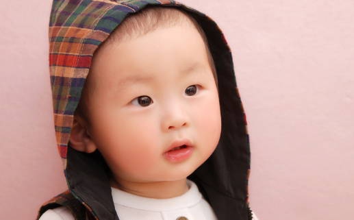 陈姓2026年07月25日出生的女孩子五行缺什么？如何科学取名